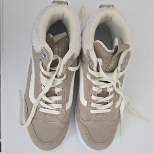 Vans Women’s Tan High-Top Sherpa-Trim Sneakers